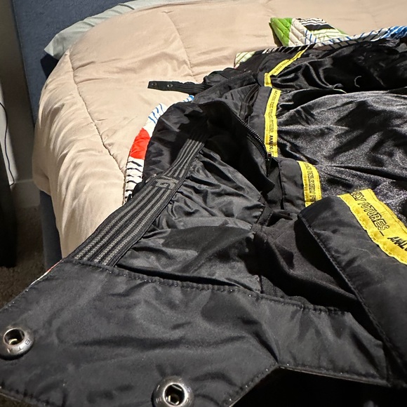 Unreal-snowboarding jacket limited edition worn 3 times check the description! - Picture 5 of 12